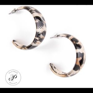 New Plunder Cocoa Earrings